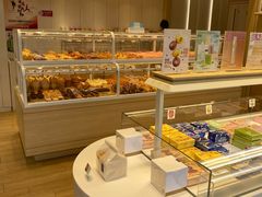 面包甜点陈列柜-好利来(望京中福店)