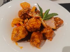 椰果菠萝咕噜肉-闻见中国海南菜(K11店)