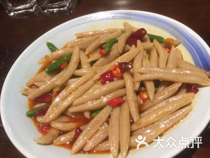 黄瓜苗拌莜面鱼鱼