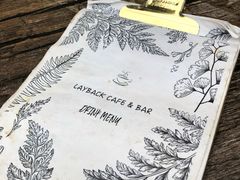 -layback cafe & bar