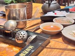 -老牌坊云南鱼豆花火锅(嵩山店)