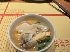 -荣家黄鱼面(前滩太古里店)