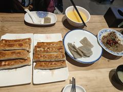 猪肉茴香馅-左邻右舍褡裢火烧(石榴园店)