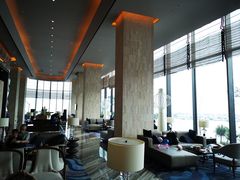 靠窗位-希尔顿南海酒店·观廊大堂吧·海景下午茶