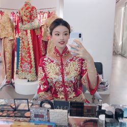 -艾米丽婚纱礼服