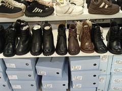 -云柏鞋业(十里堡店)