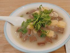 -大食代美食广场(上海中心店)