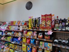 -全家便利店(襄阳南路店)