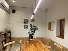 -花苑里咖啡(威远店)