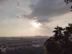 -灵岩山风景区