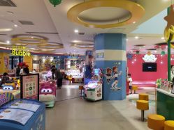 -乐多星球潮玩中心(沈阳嘉里城店)