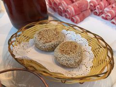 芝麻烧饼-东来顺饭庄(西直门店)