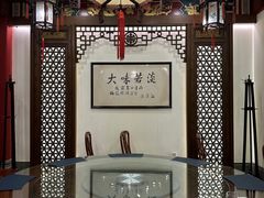 -梅龙镇酒家(南京西路总店)