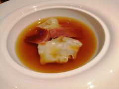 牛尾清汤佐黑松露饺子-蝶舍·MAISON PAPILLON