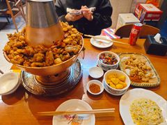 -炉小二铜锅牛蛙•川湘菜(三里屯店)