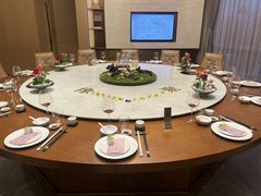 -泓历皇朝酒店(东亭店)