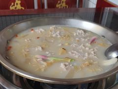 -老来福·非遗酸汤兔(凯旋路店)