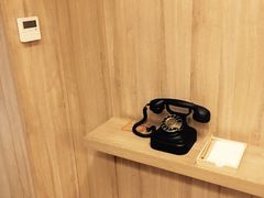 -西安大雁塔科技大学地铁站亚朵酒店