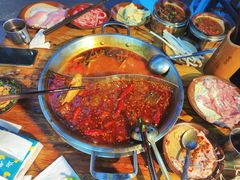 -老街·稳拈老火锅(海椒市店)