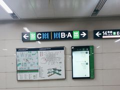 -七里庄(地铁站)