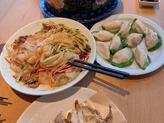 -关东小磨东北菜(上海长风大悦城店)