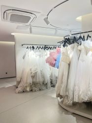 -城市花园婚纱摄影