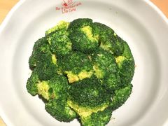 -Lia Cafe Bar Restaurant松山咖啡屋