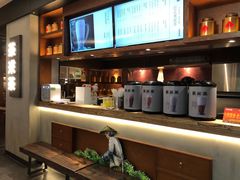 -呷哺呷哺(凯旋广场店)