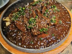 -蜜桃餐厅·伴山(湖滨商业街店)