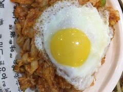 辣白菜炒饭-故乡家韩国料理(丹东街店)