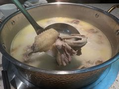胡椒猪肚鸡-顺德公广东猪肚鸡·煲仔饭(白石洲店)