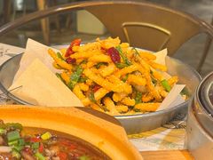 -巴厘龙虾·榜首油焖大虾(音乐学院·沿江酒馆店)