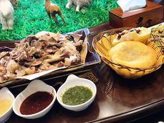 牧人手把肉-蒙艾里民族传统菜蒙餐