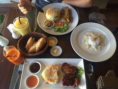 -Old House Restaurant