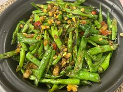 -堂瓦里·33年传统赣菜(第一街区店)