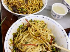 肉丁小碗干炸炸酱面-海碗居(牡丹园店)