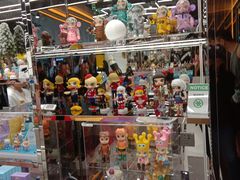-泡泡玛特POPMART(侨福芳草地店)