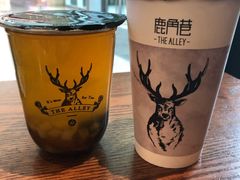 白桃乌龙-THE ALLEY 鹿角巷(华润万象城店)