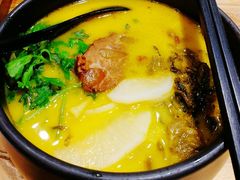 酸汤猪软骨面-和府捞面(国金汇店)