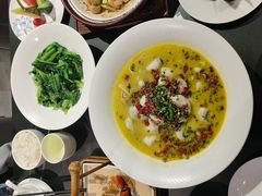 -香山湖家家宴(中山陵店)