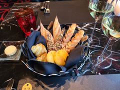 -Salon de The de Joel Robuchon(外滩18号店)