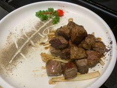 -大神太神·铁板烧(瑞虹天地月亮湾店)