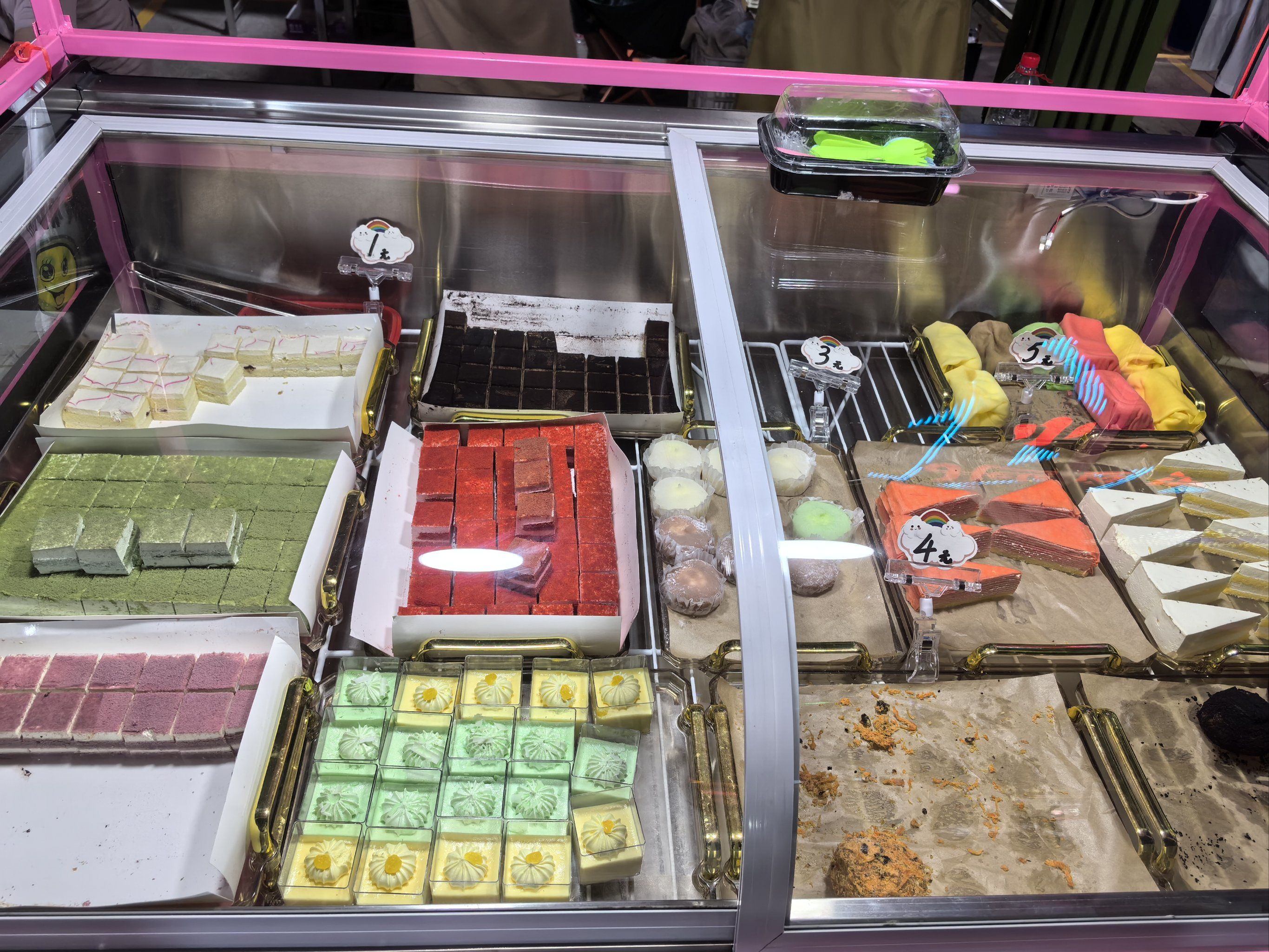 小摊大味道发现:恩施新天地小吃街夜市