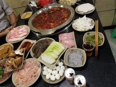 -洞亭火锅(防空洞总店)