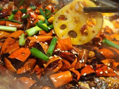 -鸣记脆皮烤鱼·海鲜烤鱼(三八广场店)