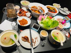 -鸽子侯·家宴·平价海鲜(市图书馆店)