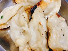 -黄阿姨锅贴大王(万航渡路店)