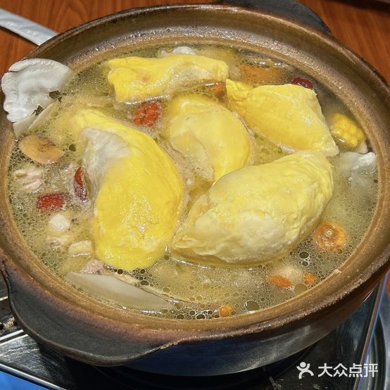 真炭烧鸡煲火锅饭店(育德店)
