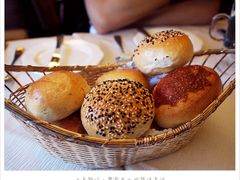 餐前包-北京建国饭店杰斯汀法餐厅