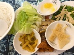 -桥香园云南过桥米线(金马碧鸡店)